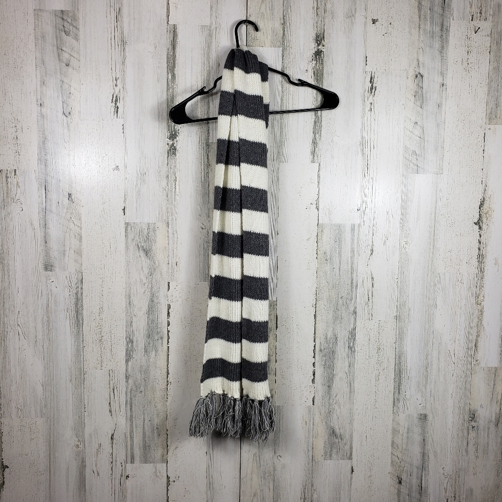Unbranded gray and white striped scarf with fringe